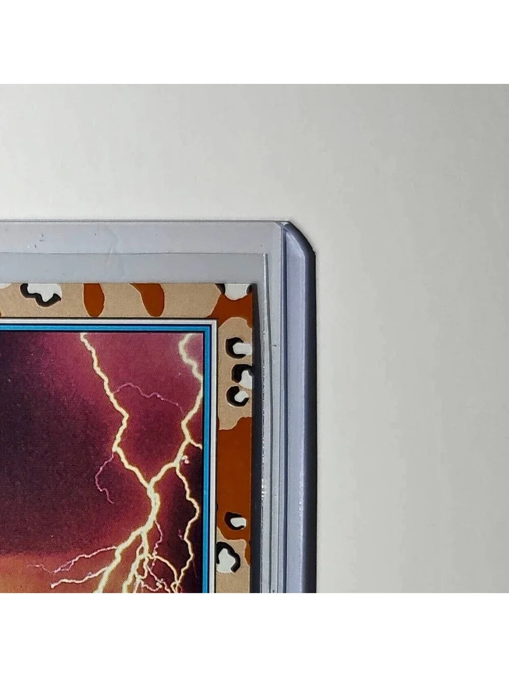 Unit Sizes – A 1991 Topps Desert Storm #141 Card